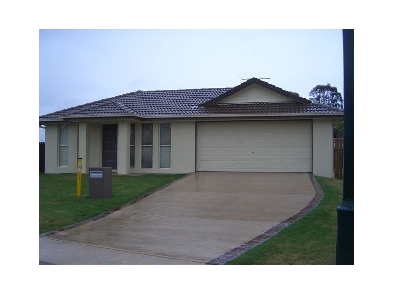 9 Delmere Court, Redbank Plains QLD 4301