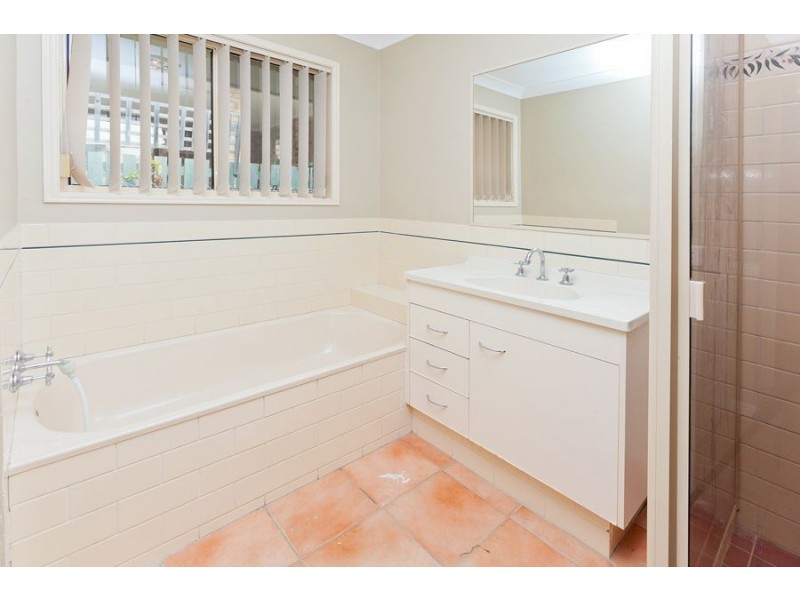 27 Greenway Circuit, Springfield QLD 4300