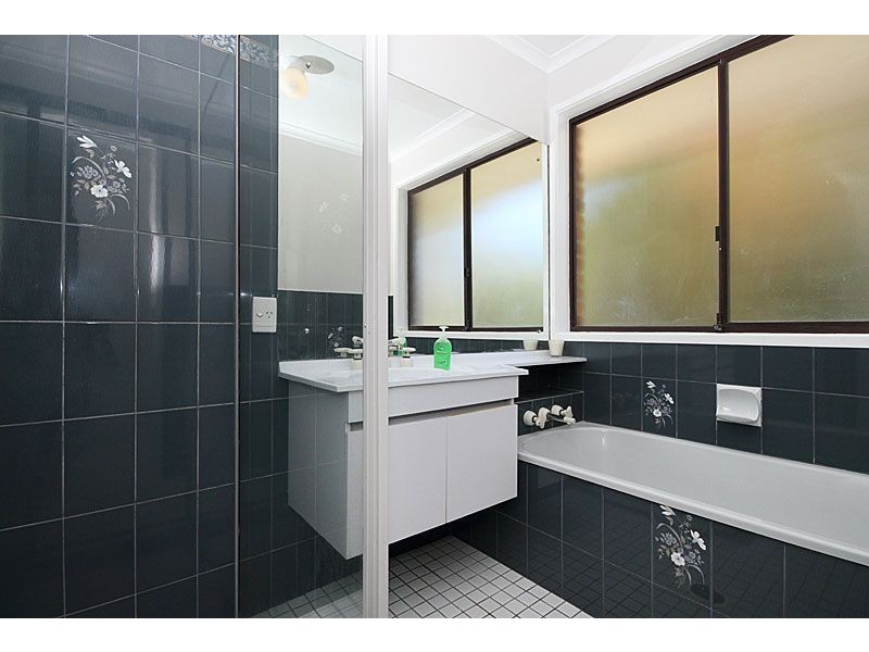 42 Odra Street, Camira QLD 4300