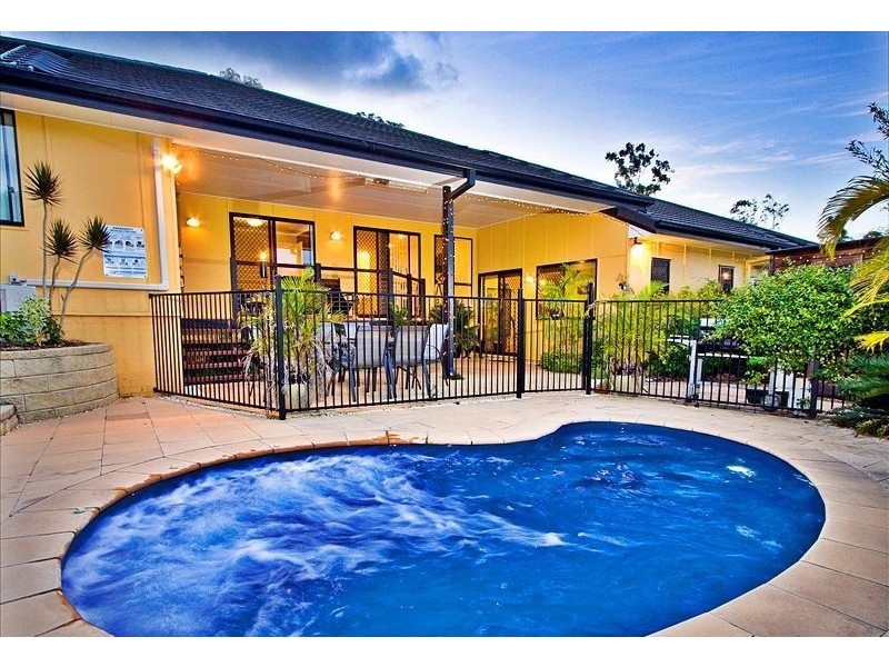 12 Kookaburra Place, Brookwater QLD 4300