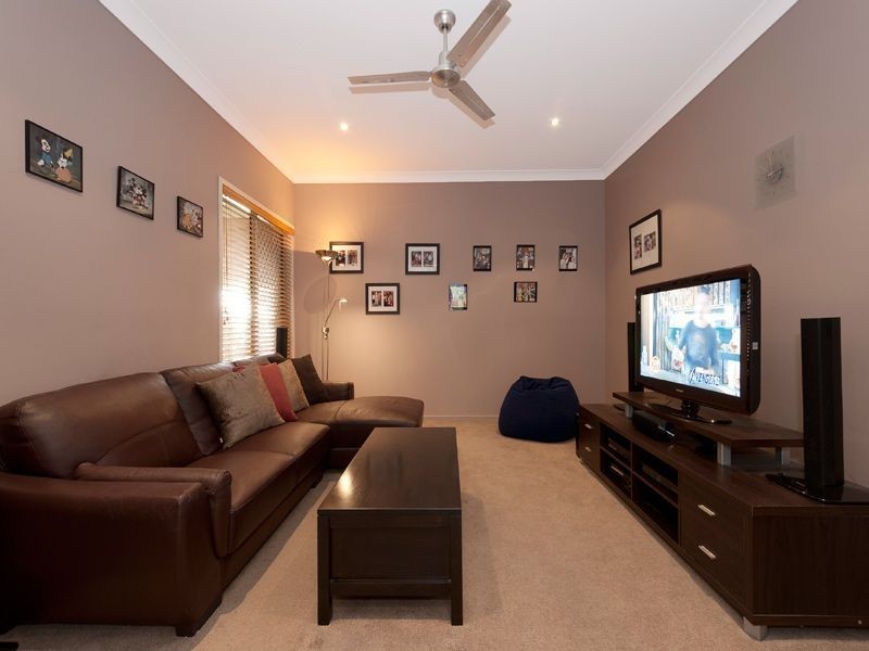 3 Seanna Place, Brookwater QLD 4300