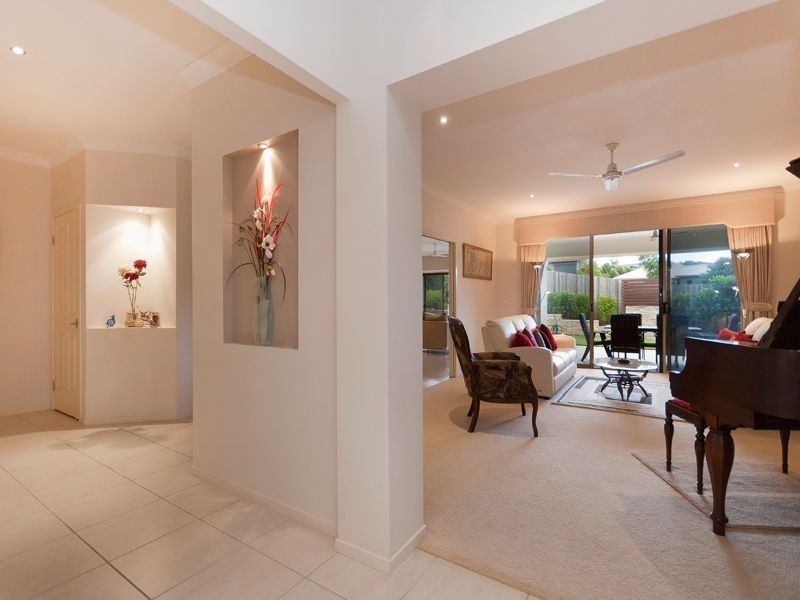 3 Seanna Place, Brookwater QLD 4300