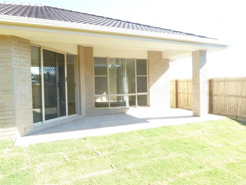 38 Valentine Cir, Augustine Heights QLD 4300