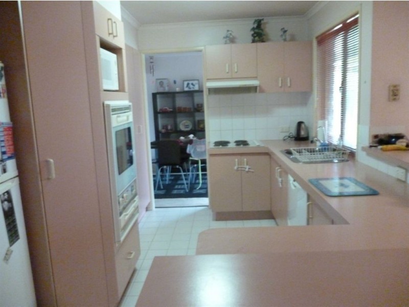 5 Yarrow Court, Redbank Plains QLD 4301