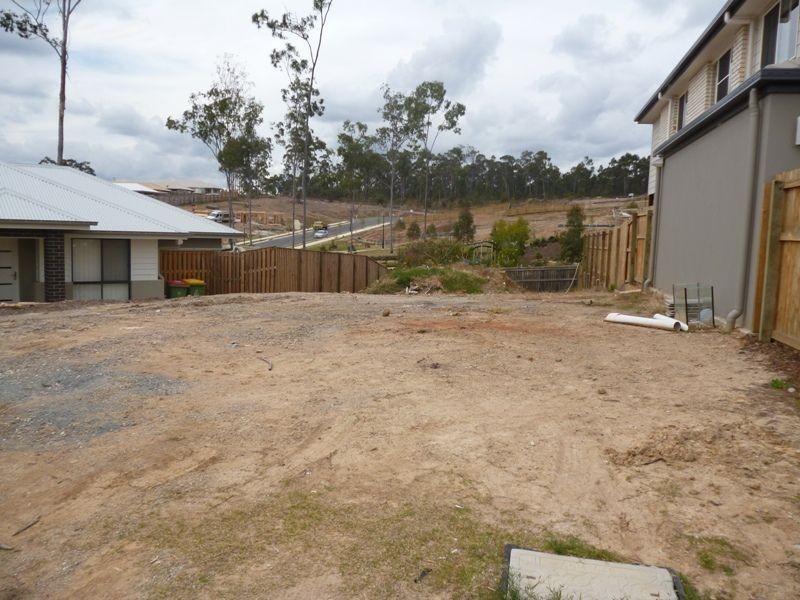 8 Pimento Place, Springfield Lakes QLD 4300