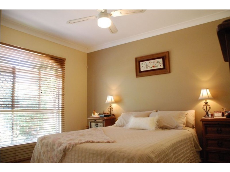 12 Lavender St, Springfield Lakes QLD 4300