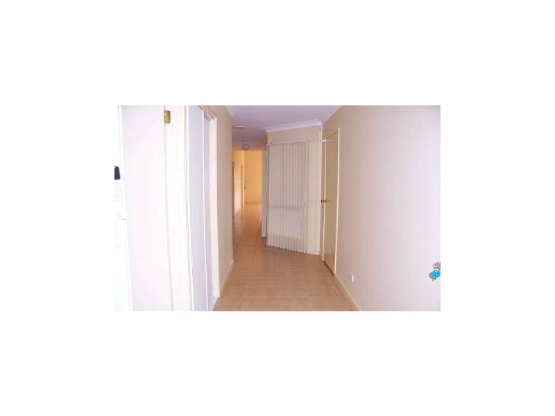 12 Lavender St, Springfield Lakes QLD 4300