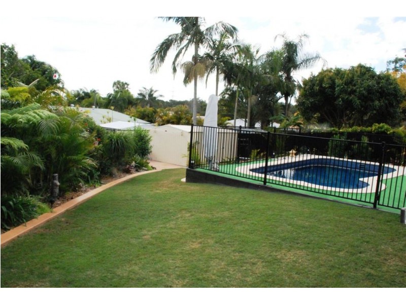 15 Crestwood Drive, Camira QLD 4300