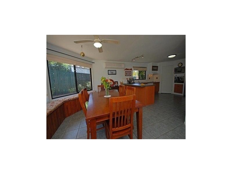 13 Harriet Court, Springfield Lakes QLD 4300