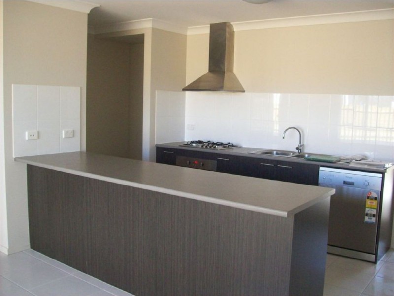 Augustine Heights QLD 4300