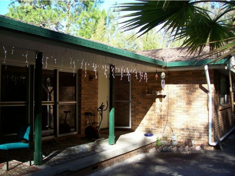 16 Hallett Rd, Camira QLD 4300