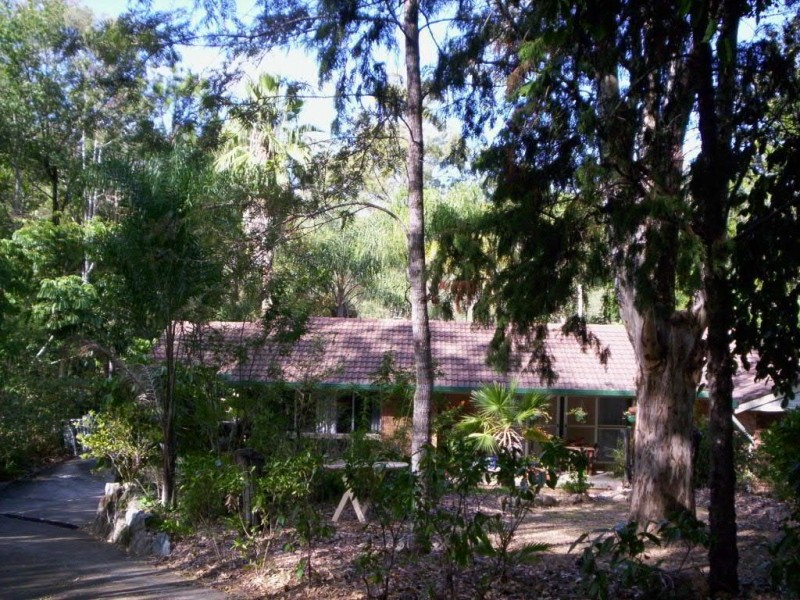 16 Hallett Rd, Camira QLD 4300