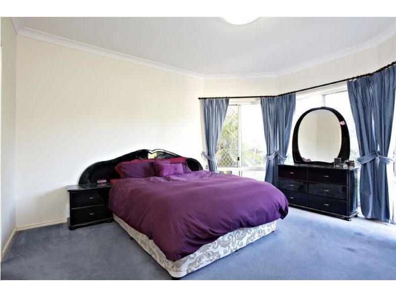 4 Birdwing Court, Springfield Lakes QLD 4300