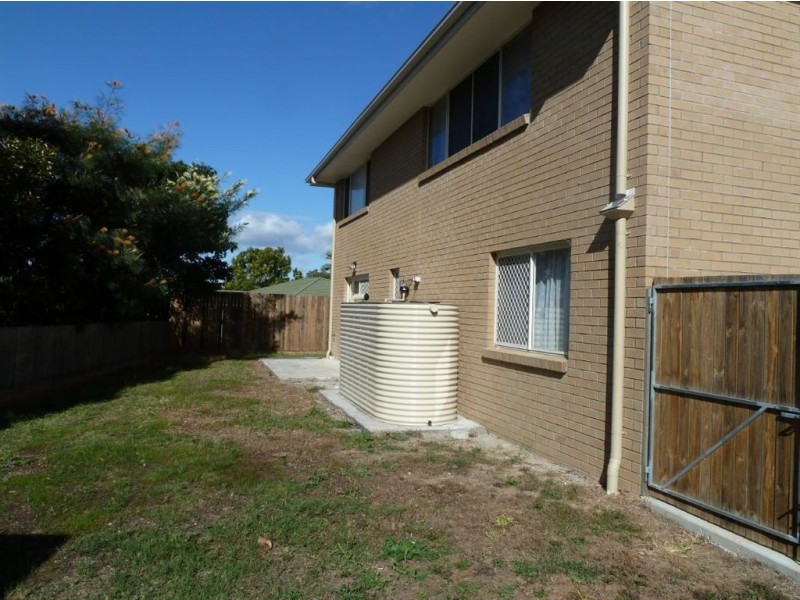 8 Carlton Place, Springfield QLD 4300