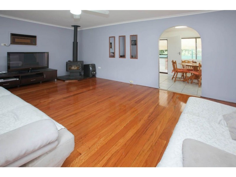 33 Melinda Street, Camira QLD 4300