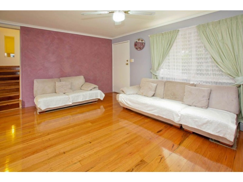 33 Melinda Street, Camira QLD 4300