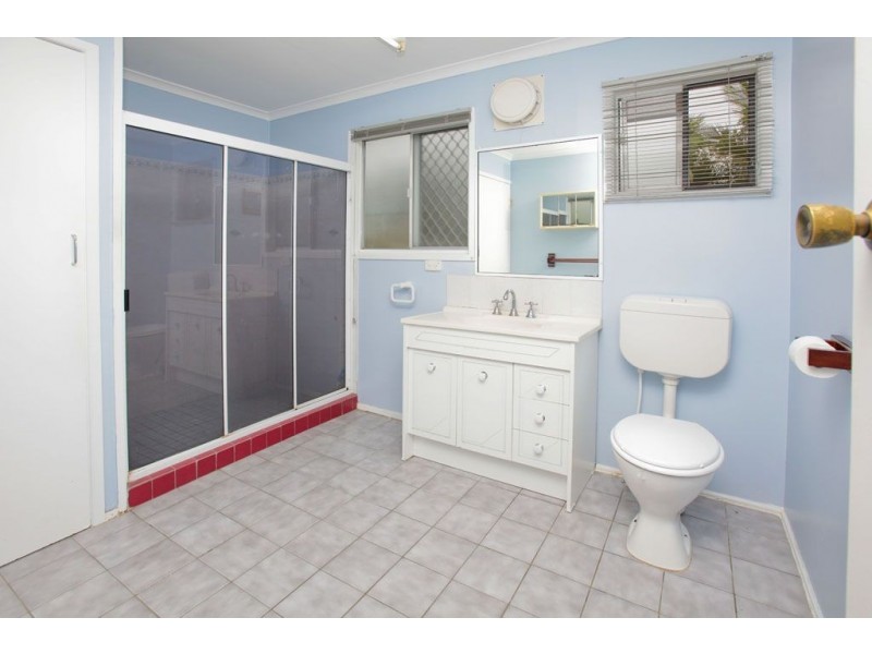 33 Melinda Street, Camira QLD 4300