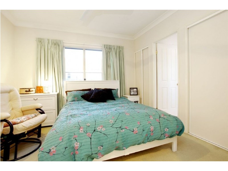 14 Berkshire Place, Springfield Lakes QLD 4300