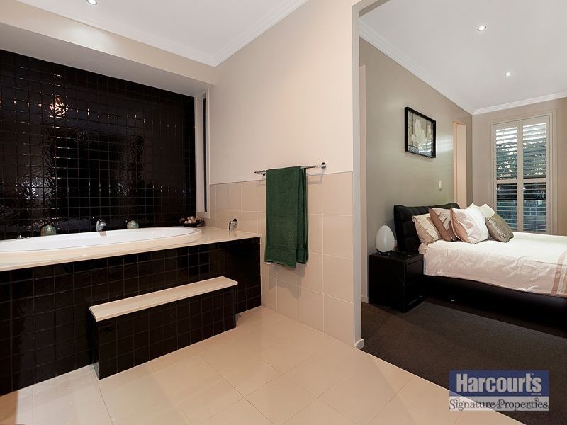125 Birchwood Crescent, Brookwater QLD 4300