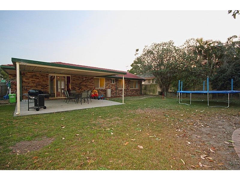 5 Karnak Court, Camira QLD 4300
