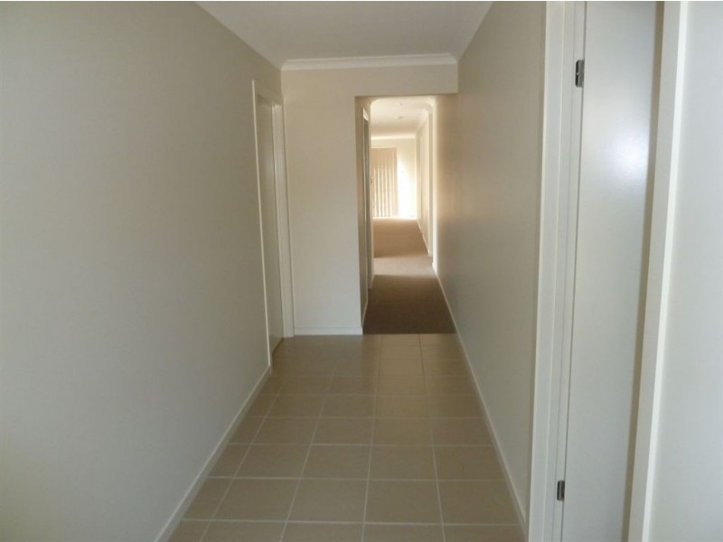 14 Piddington St, Redbank Plains QLD 4301