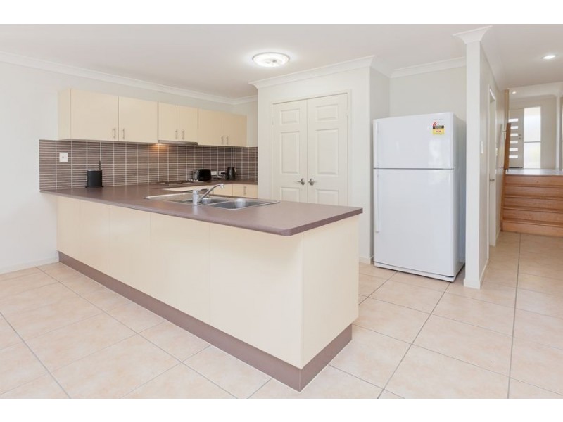 21 Kinglake Avenue, Springfield Lakes QLD 4300