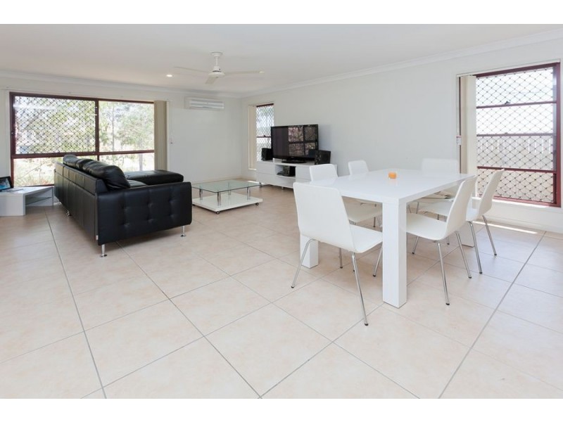 21 Kinglake Avenue, Springfield Lakes QLD 4300