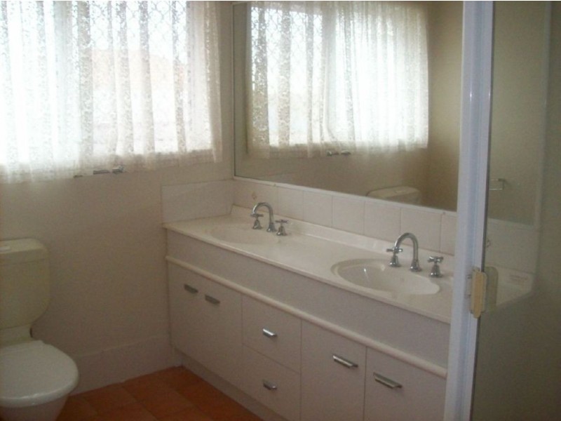 12 Bridgewater rd, Springfield QLD 4300