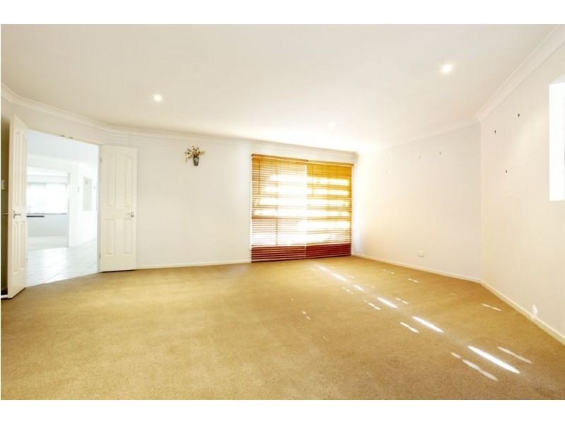 10 James Josey Ave, Springfield Lakes QLD 4300