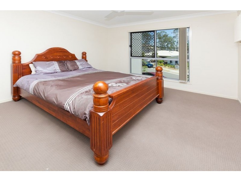 8 Kinglake Ave, Springfield Lakes QLD 4300
