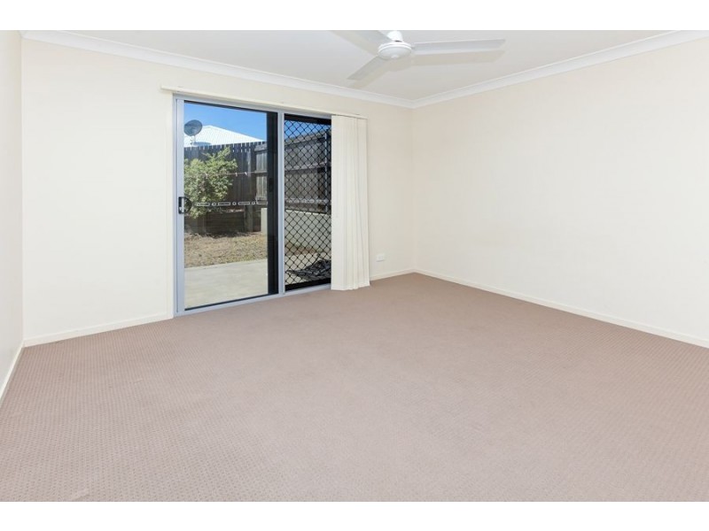 8 Kinglake Ave, Springfield Lakes QLD 4300