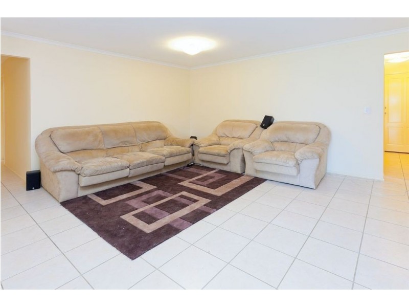 16 Comona Court, Wulkuraka QLD 4305