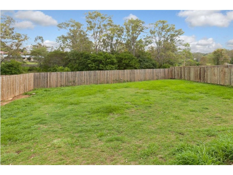 16 Comona Court, Wulkuraka QLD 4305