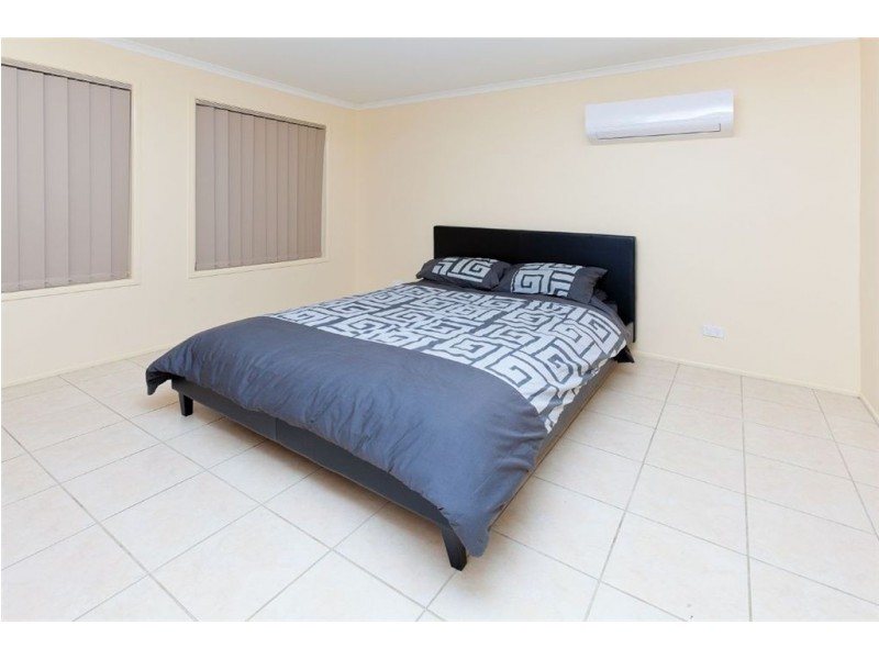 16 Comona Court, Wulkuraka QLD 4305