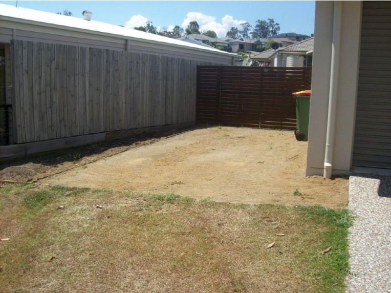 12 Parkview Dr, Springfield Lakes QLD 4300