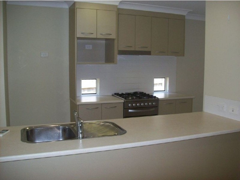 12 Parkview Dr, Springfield Lakes QLD 4300