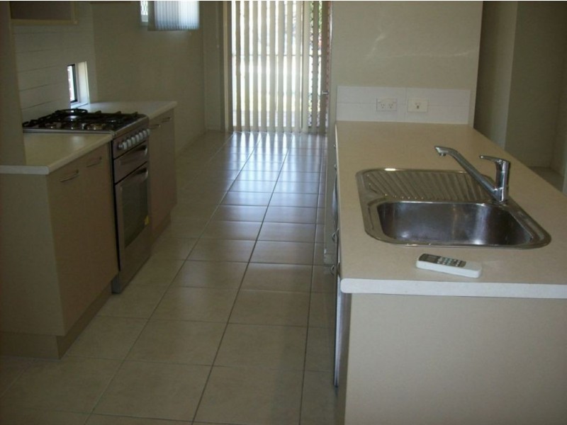 12 Parkview Dr, Springfield Lakes QLD 4300