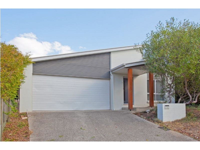 15 Greenleaf Ave, Springfield Lakes QLD 4300