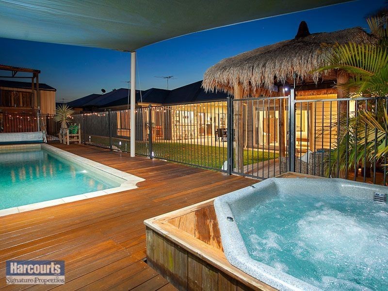 16 McAuley Crescent, Augustine Heights QLD 4300
