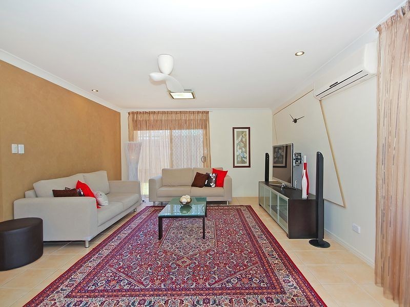 13 Malvern Pl, Forest Lake QLD 4078