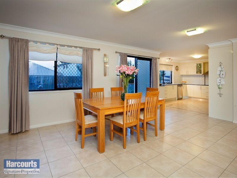 52 Lloyd Bird Crescent, Springfield Lakes QLD 4300
