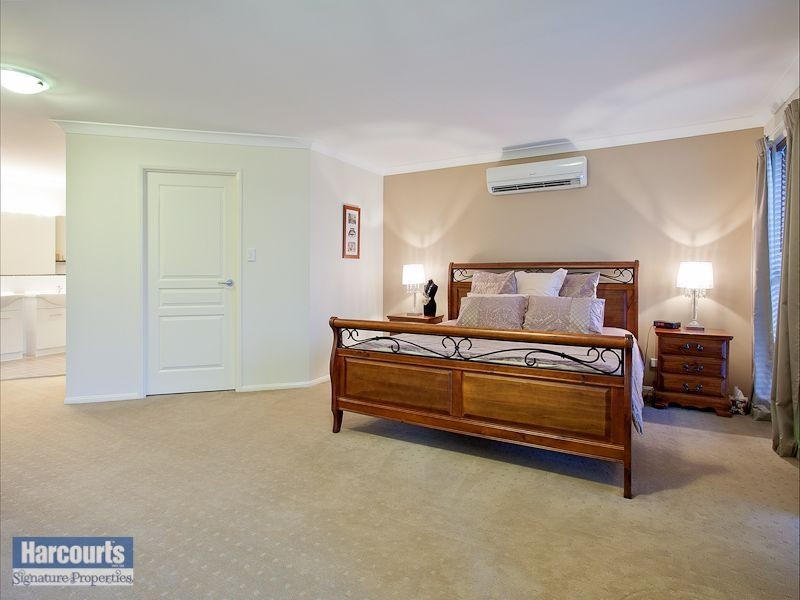 52 Lloyd Bird Crescent, Springfield Lakes QLD 4300