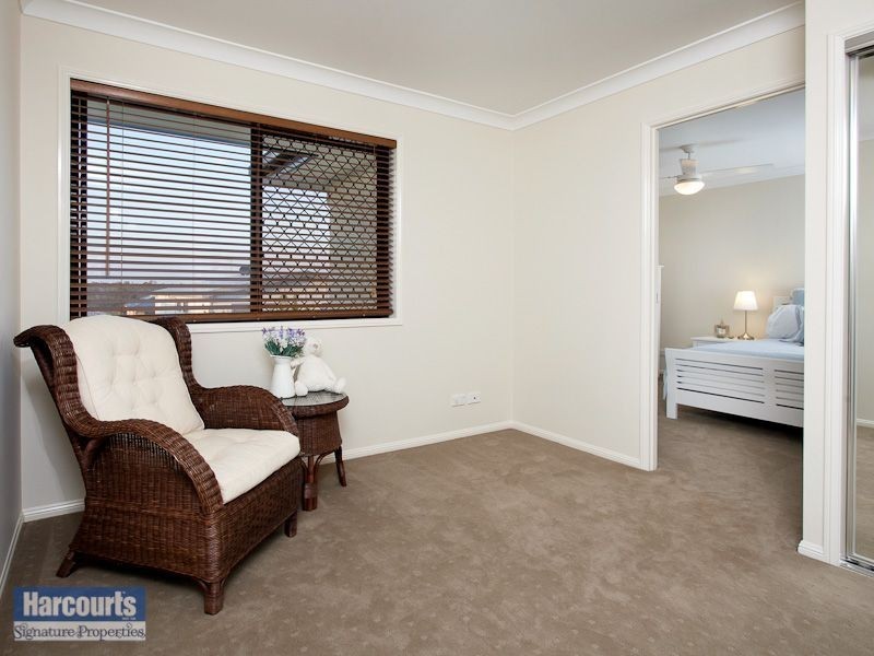 52 Lloyd Bird Crescent, Springfield Lakes QLD 4300