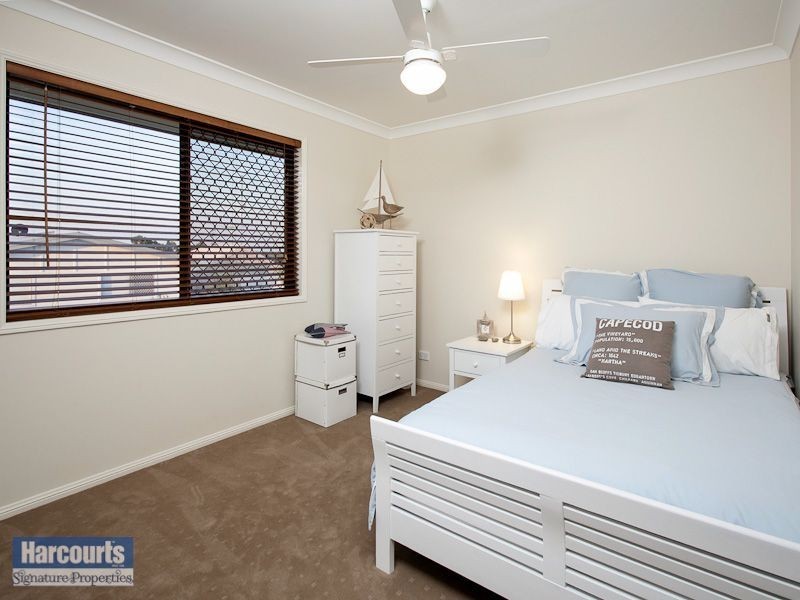 52 Lloyd Bird Crescent, Springfield Lakes QLD 4300
