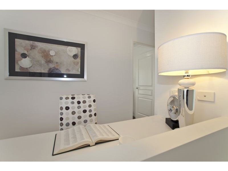 11 Valentine Circuit, Augustine Heights QLD 4300