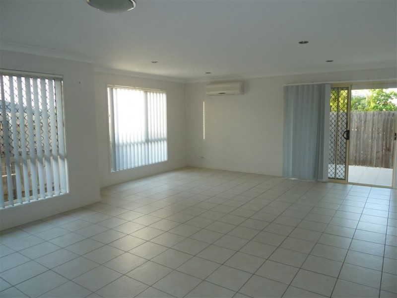 20 Freesia Close, Springfield Lakes QLD 4300