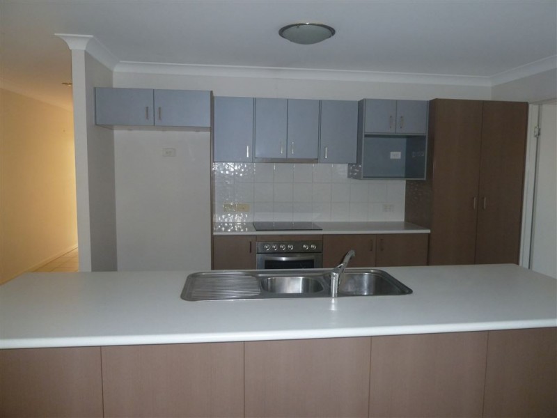 20 Freesia Close, Springfield Lakes QLD 4300