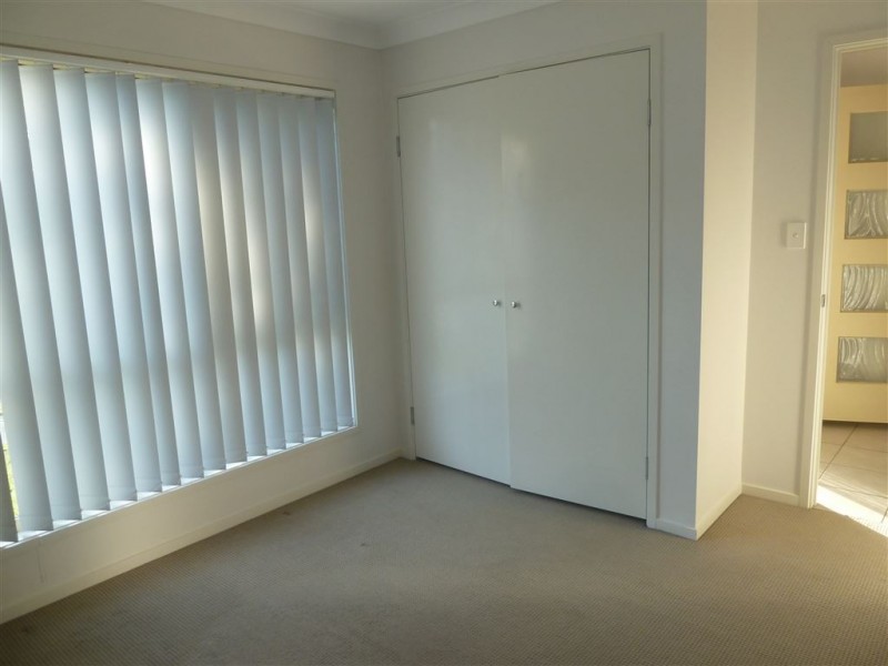 20 Freesia Close, Springfield Lakes QLD 4300