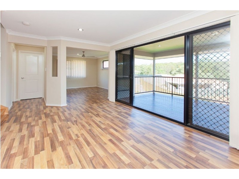 2/7 Gumleaf Place, Springfield QLD 4300