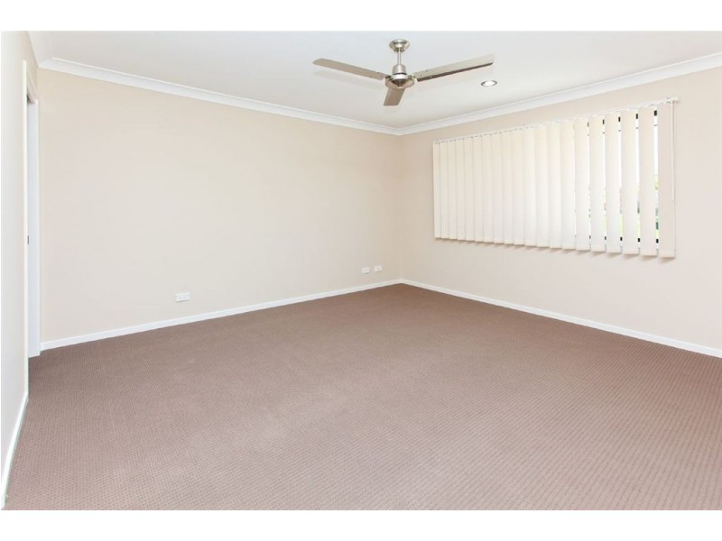 2/7 Gumleaf Place, Springfield QLD 4300